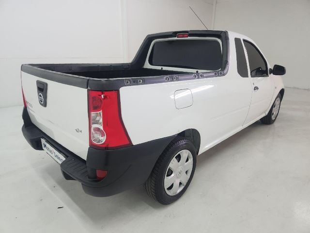 2023 Nissan NP200 1.6 A/C Safety Pack, photo 5