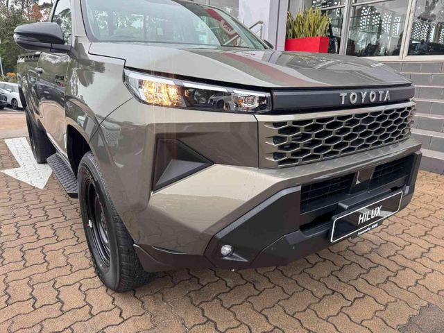 2026 Toyota Hilux 2.8 GD-6 RB SRX 4x4 Auto Single-Cab, photo 2