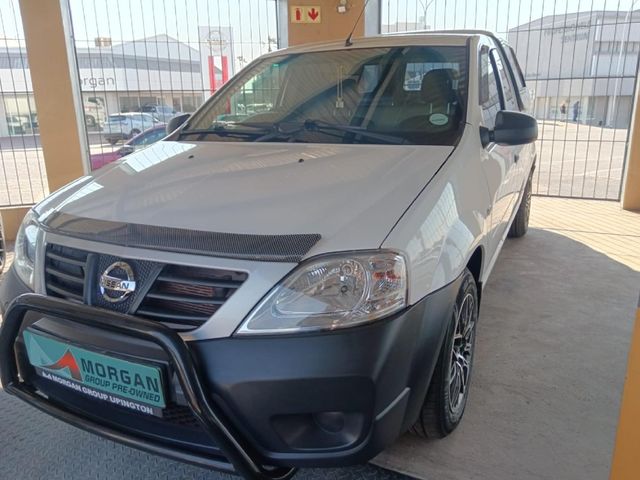 2023 Nissan NP200 1.6 A/C Safety Pack, photo 2