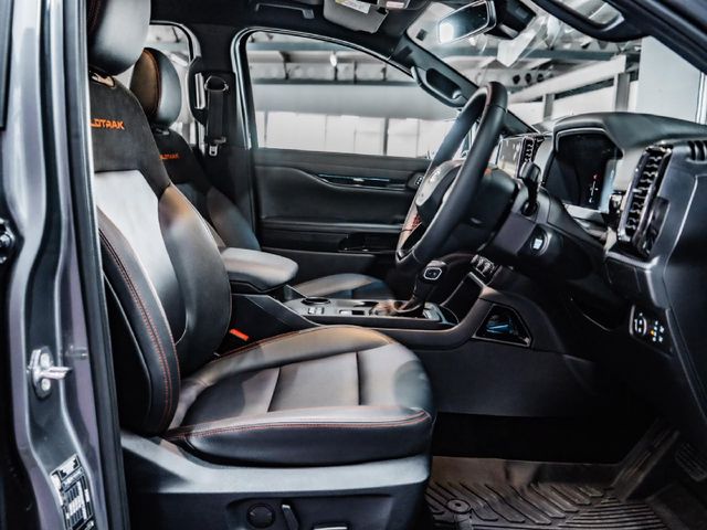 2026 Ford Ranger 2.3 Wildtrak Auto Double-Cab, photo 2