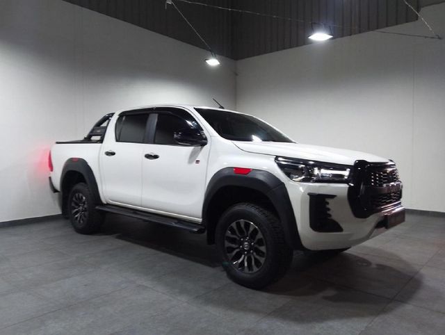 2023 Toyota Hilux 2.8 GD-6 GR-S 4x4 Auto Double Cab, photo 3