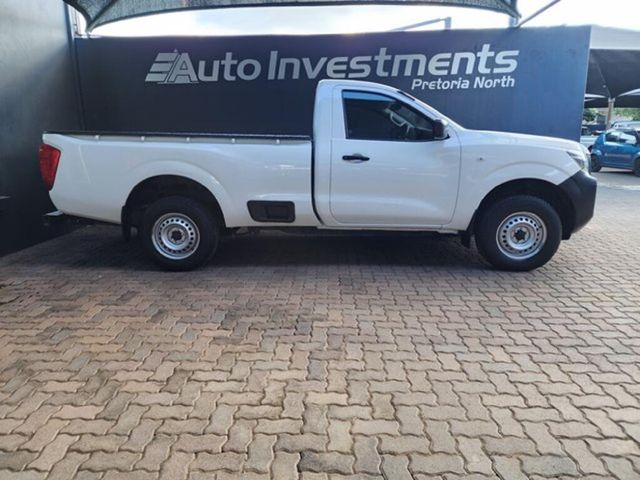 2022 Nissan Navara 2.5 DDTi SE 4X4 Single-Cab, photo 2