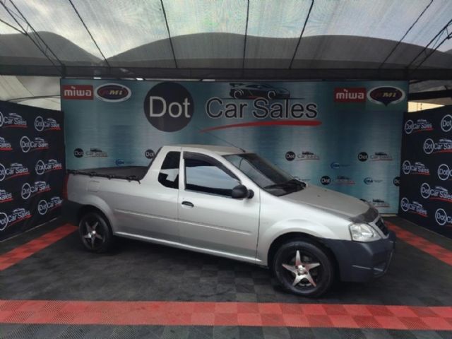 2012 Nissan NP200 1.6 A/C Safety Pack