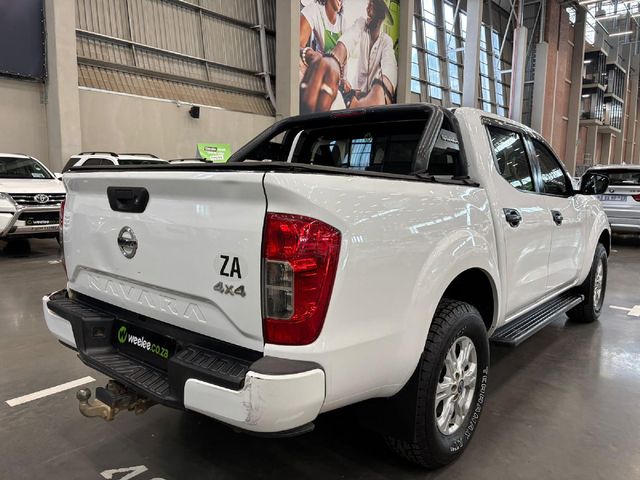 2022 Nissan Navara 2.5 DDTi SE Plus 4X4 Double-Cab, photo 3