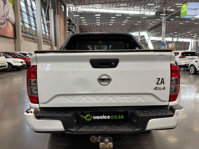2022 Nissan Navara 2.5 DDTi SE Plus 4X4 Double-Cab, photo 4
