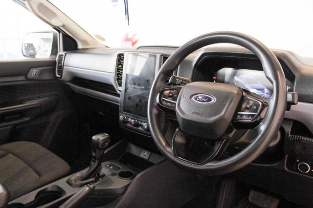 2026 Ford Ranger 2.0D XL HR Auto Single-Cab, photo 3