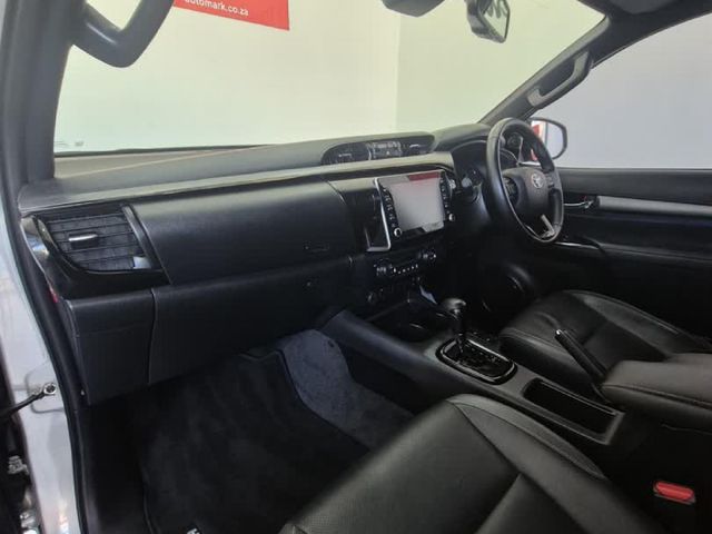 2022 Toyota Hilux 2.8 GD-6 Raised Body Legend Auto Double-Cab, photo 5