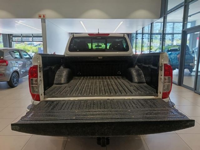 2022 Nissan Navara 2.5 DDTi SE Plus Double-Cab, photo 5
