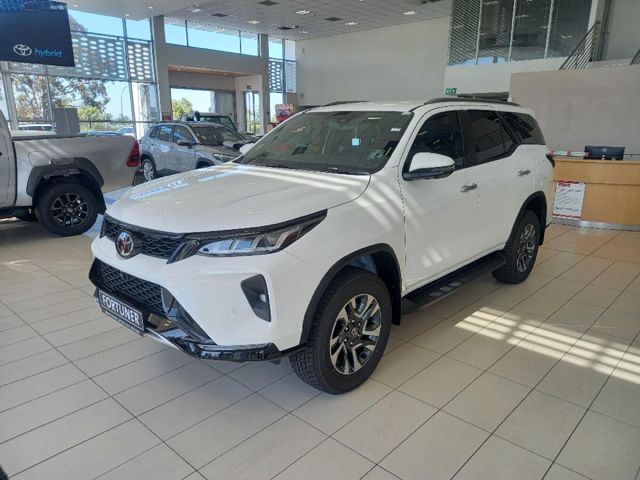 2026 Toyota Hilux 2.4 GD-6 Raised Body Raider Double-Cab, photo 3