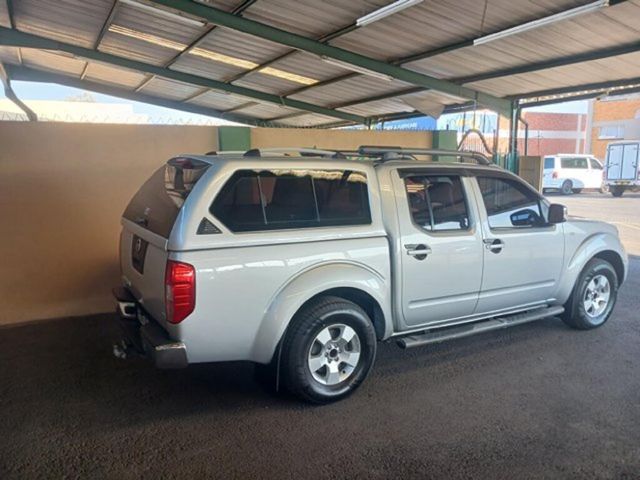 2016 Nissan Navara 2.5 dCi SE 4x2 Double-Cab, photo 2