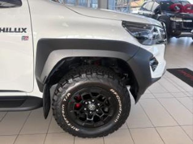2026 Toyota Hilux 2.8GD-6 GR-Sport Double-Cab 4x4, photo 3