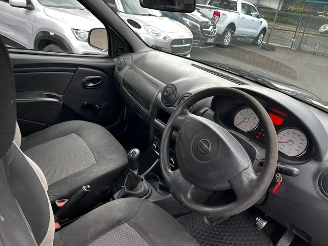 2020 Nissan NP200 1.6 A/C Safety Pack, photo 4