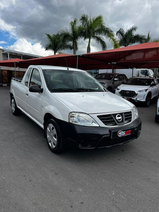 2020 Nissan NP200 1.6 A/C Safety Pack, photo 5