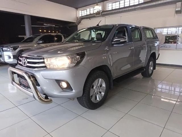 2016 Toyota Hilux 2.8 GD-6 Raider 4x4 Double-Cab Auto, photo 3