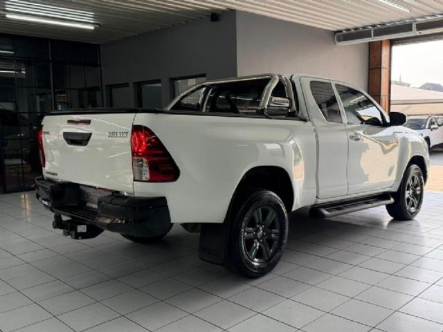 2025 Toyota Hilux 2.4 GD-6 Raised Body Raider Auto Extended Cab, photo 3