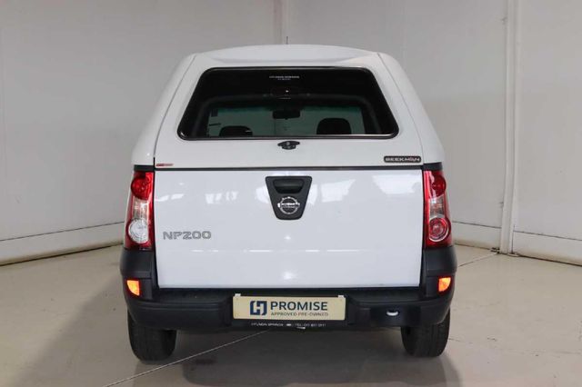 2023 Nissan NP200 1.6 A/C Safety Pack, photo 5