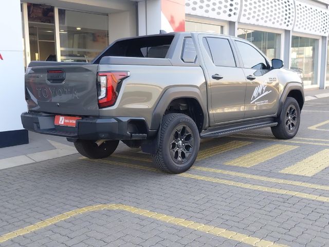 2026 Toyota Hilux 2.8 GD-6 RB Legend Auto Double-Cab (Mhev), photo 2
