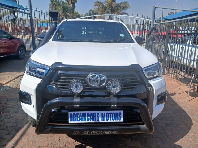 2017 Toyota Hilux 2.8 GD-6 Raider 4x4 Double-Cab Auto, photo 2