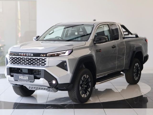 2026 Toyota Hilux 2.8 GD-6 RB Raider X Auto Extended Cab, photo 2