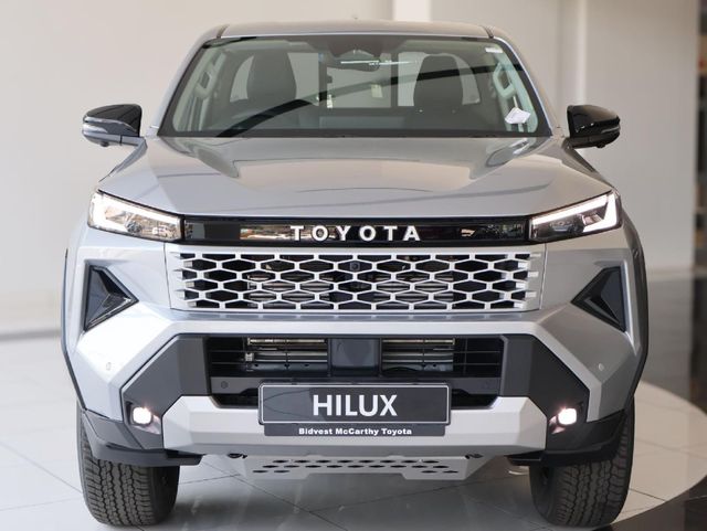 2026 Toyota Hilux 2.8 GD-6 RB Raider X Auto Extended Cab, photo 3