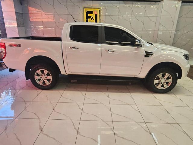 2021 Ford Ranger 2.0D XLT 4x4 Double-Cab, photo 2