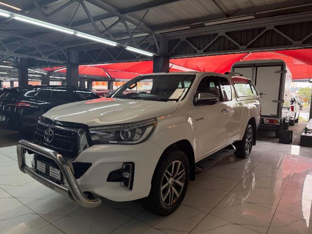 2018 Toyota Hilux 2.8 GD-6 Raised Body Raider 4x4 Auto Extended Cab, photo 5