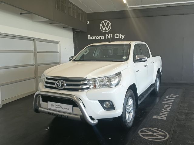 2017 Toyota Hilux 2.8 GD-6 Raider 4x4 Double-Cab Auto, photo 2
