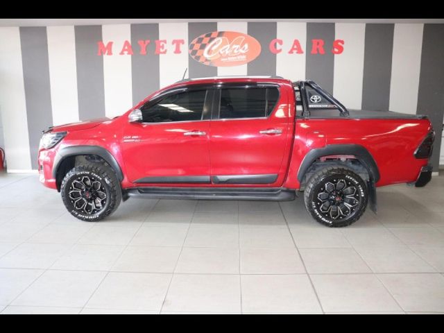 2020 Toyota Hilux 2.8 GD-6 Raised Body Legend Auto Double-Cab, photo 2