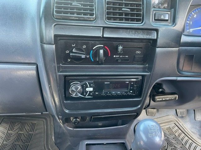 2004 Toyota Hilux 2000i - LWB - Single Cab, photo 4