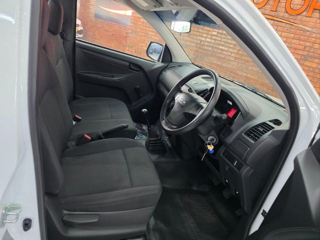 2025 Isuzu D-Max 250C Single-Cab, photo 5