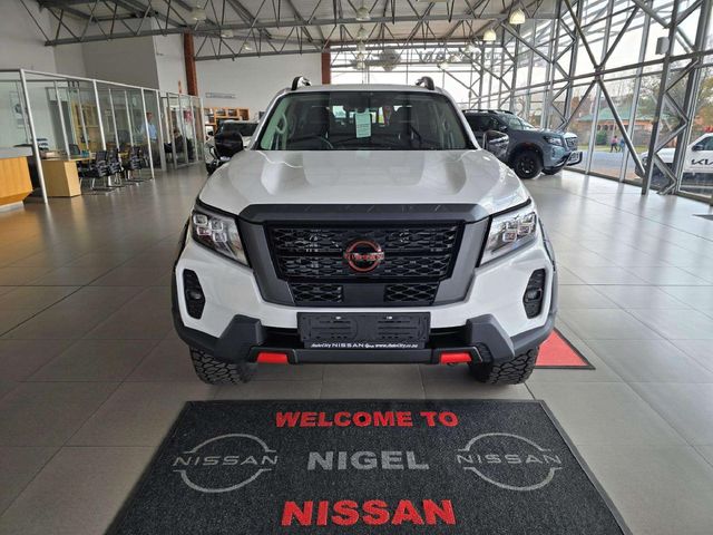 2026 Nissan Navara 2.5DDTi PRO-4X Warrior 4x4 Double-Cab Auto, photo 2
