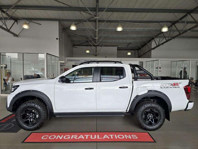 2026 Nissan Navara 2.5DDTi PRO-4X Warrior 4x4 Double-Cab Auto, photo 3