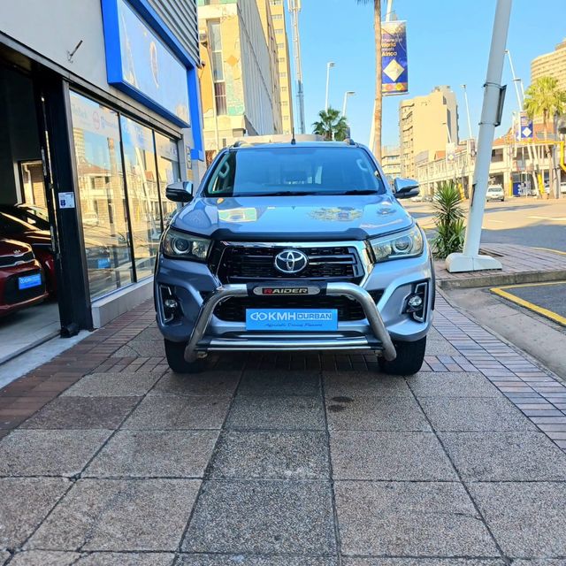 2017 Toyota Hilux 2.8 GD-6 Raider 4x4 Double-Cab, photo 2