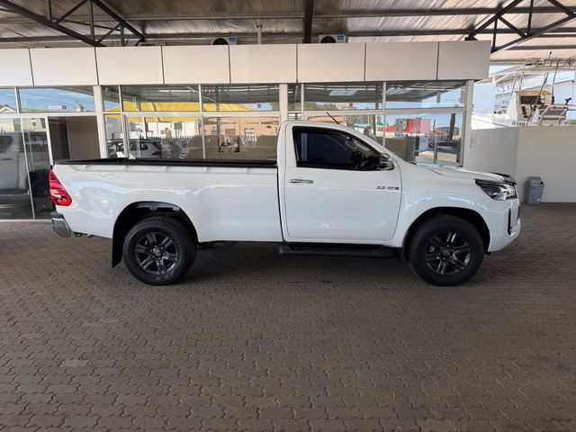 2023 Toyota Hilux 2.8 GD-6 Raised Body Raider Auto Single-Cab, photo 2