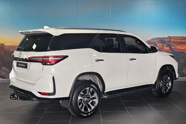 2025 Toyota Fortuner 2.8 GD-6 VX Auto, photo 4