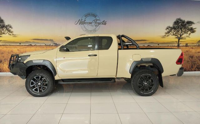 2021 Toyota Hilux 2.8 GD-6 Raised Body Legend Auto Extended Cab, photo 3