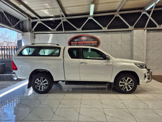 2018 Toyota Hilux 2.8 GD-6 Raised Body Raider 4x4 Auto Extended Cab, photo 4
