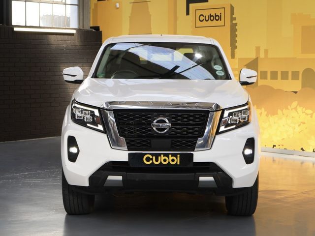 2022 Nissan Navara 2.5 DDTi LE Plus 4X4 Auto Double-Cab, photo 3