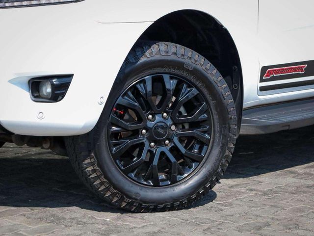 2022 Ford Ranger 2.0D Bi-Turbo Stormtrak 4x4 Auto Double-Cab, photo 3