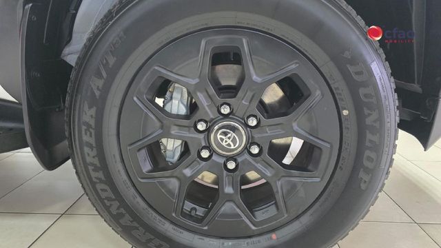 2026 Toyota Hilux 2.8 GD-6 RB Legend Auto Double-Cab (Mhev), photo 4