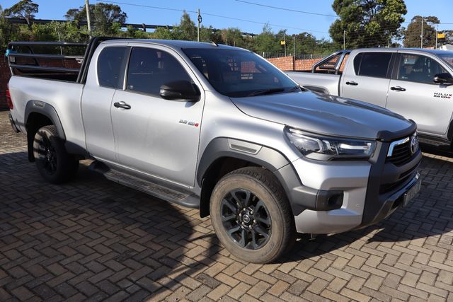 2021 Toyota Hilux 2.8 GD-6 Raised Body Legend Auto Extended Cab