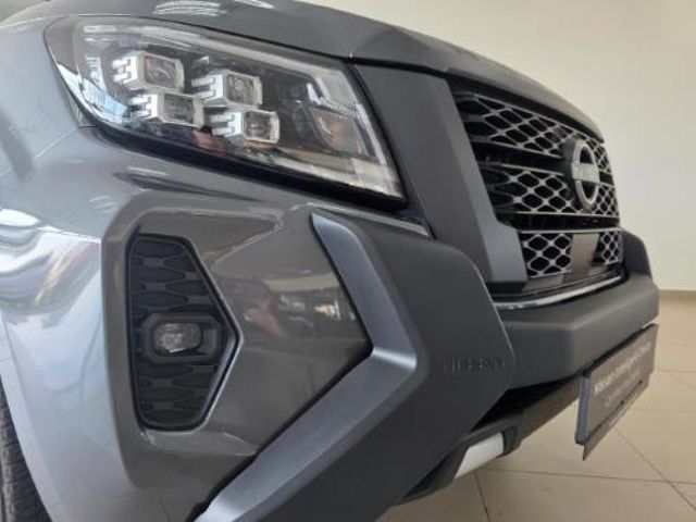 2025 Nissan Navara 2.5DDTi Stealth 4x4 Auto, photo 2