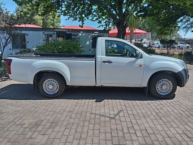 2016 Isuzu KB 250D Leed Single-Cab, photo 3