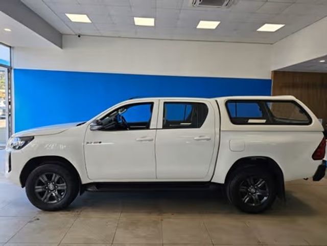 2024 Toyota Hilux 2.4 GD-6 Raider 4x4 Auto Double-Cab, photo 3