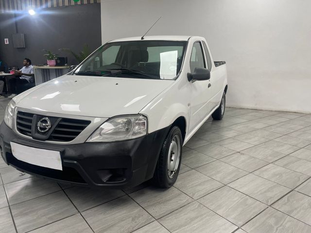 2015 Nissan NP200 1.6, photo 2
