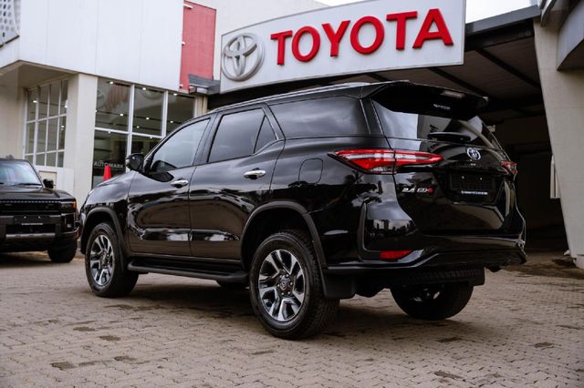 2026 Toyota Fortuner 2.4 GD-6 R/B Auto, photo 4