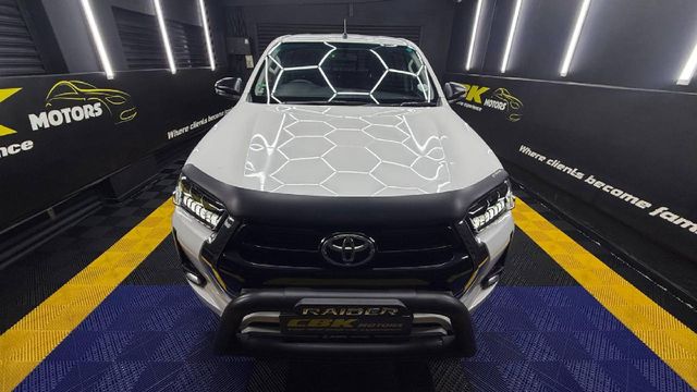 2021 Toyota Hilux 2.4 GD-6 Raised Body Raider Auto Double-Cab, photo 2