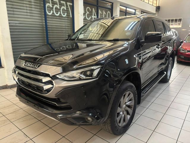 2022 Isuzu Mu-x 3.0D LS Auto, photo 2