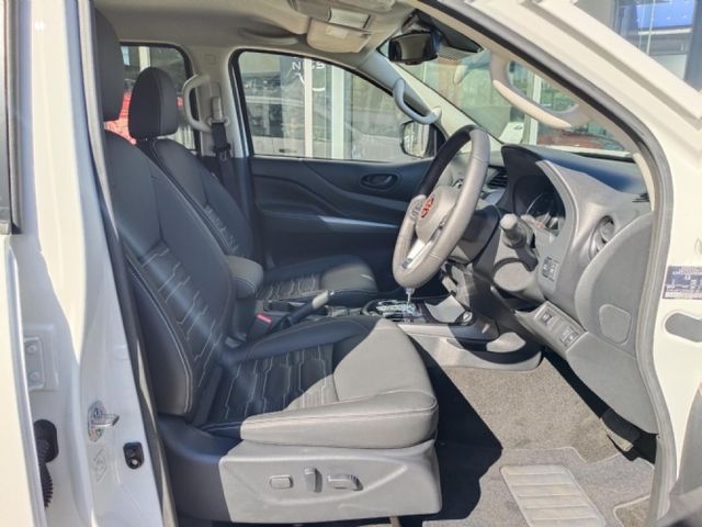 2026 Nissan Navara 2.5 DDTi PRO-2X Auto Double-Cab, photo 5