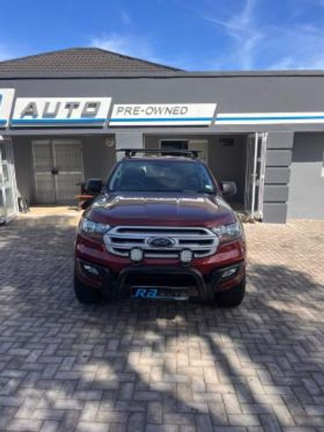 2017 Ford Everest 2.2 TDCi XLS Auto, photo 2